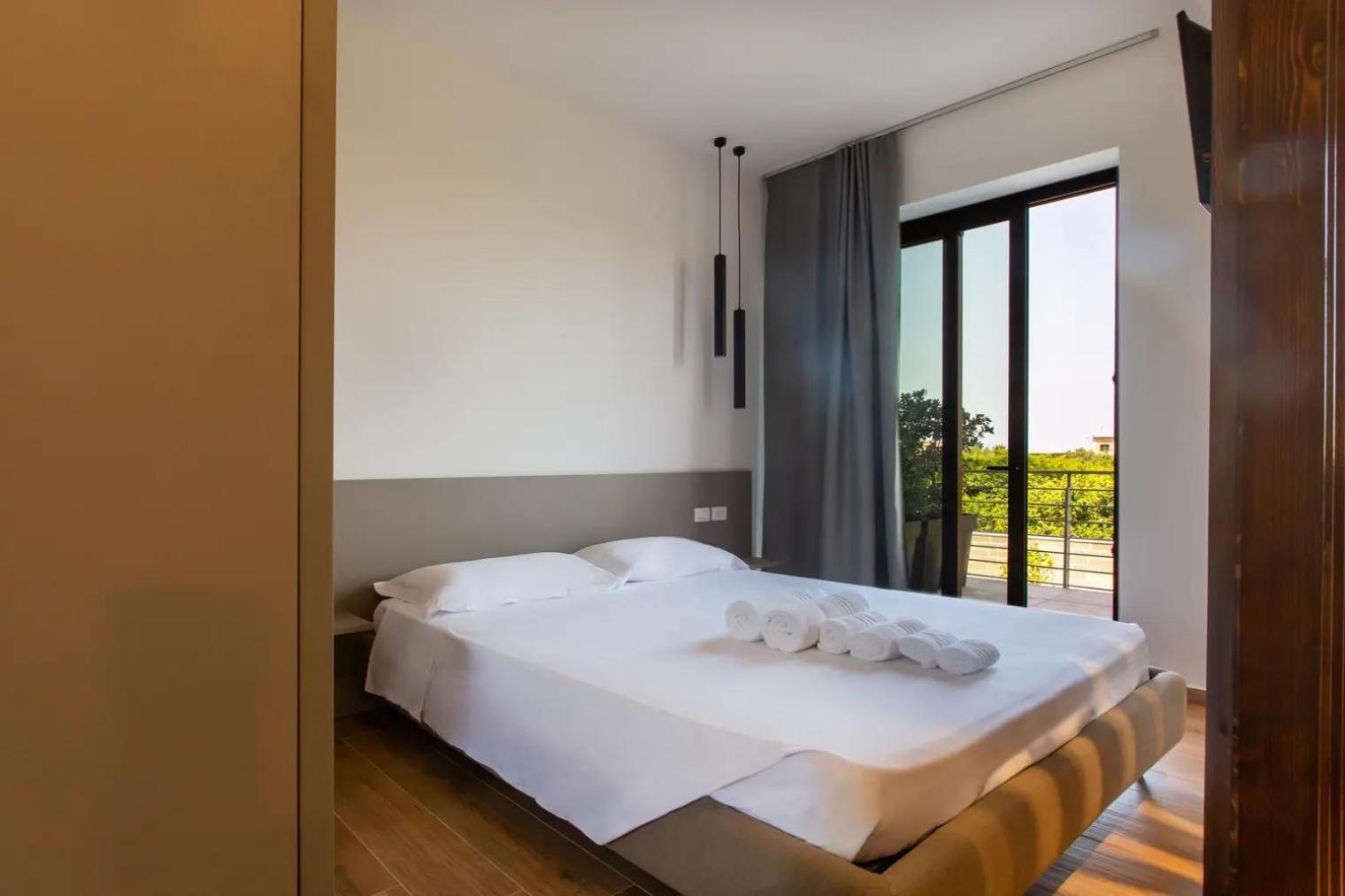 Aparthotel La Brisa Capo dʼOrlando Exterior foto